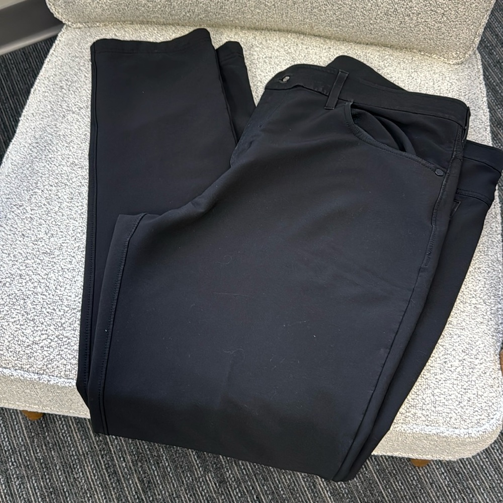 EUC black Public Rec size 36 pants. Wrinkle free material.